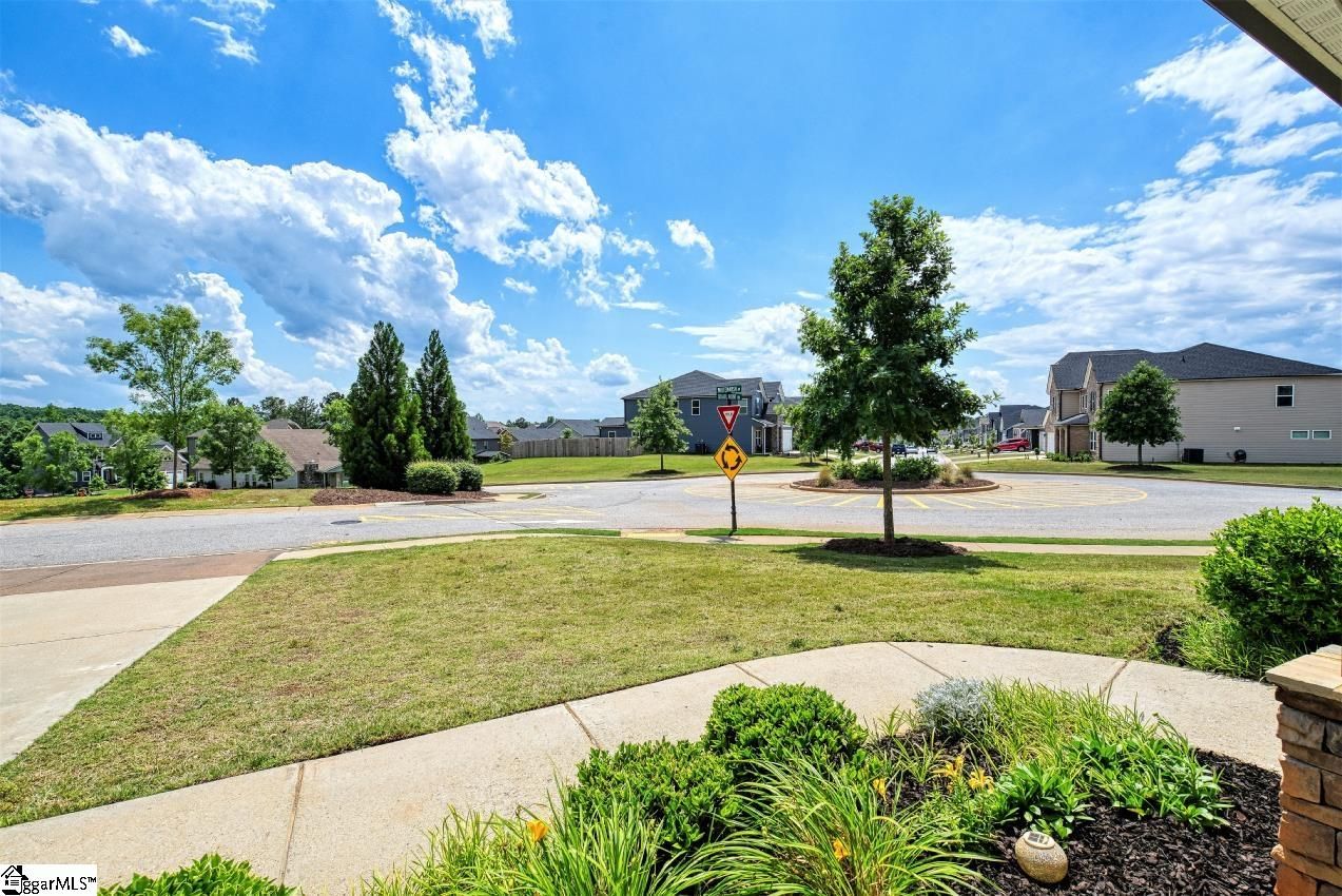 Property image 3 at 322 Quail Hunt Road, Simpsonville, SC 29680