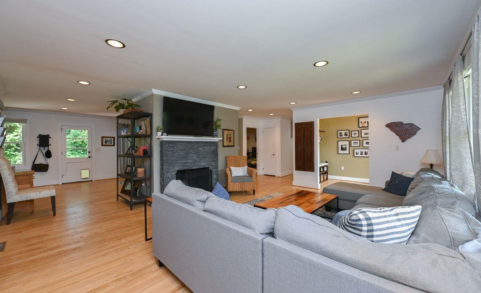 Property image 4 at 26 Ivy Trail, Greenville, SC 29615