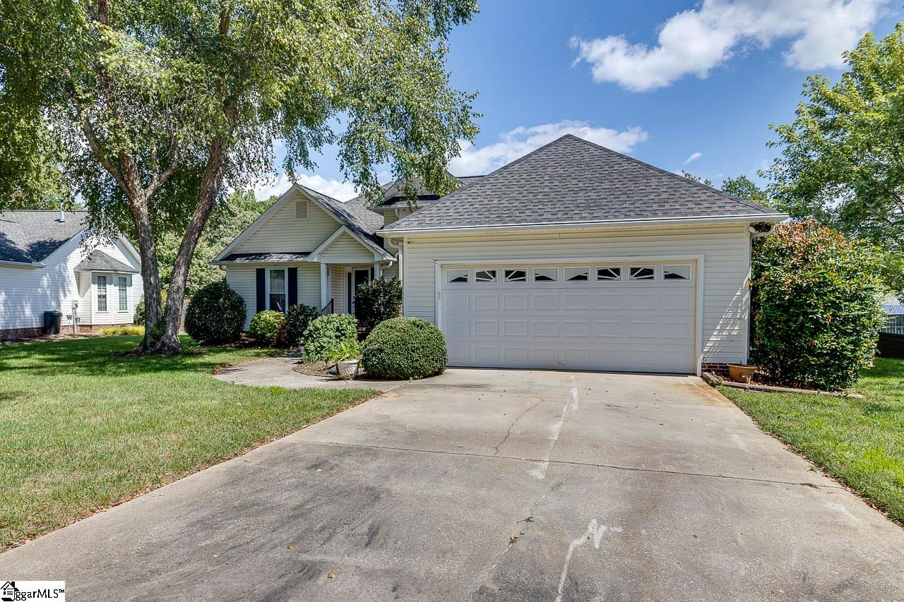Property image 3 at 312 Tearose Lane, Simpsonville, SC 29681