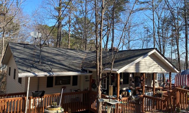 542 S Century Drive