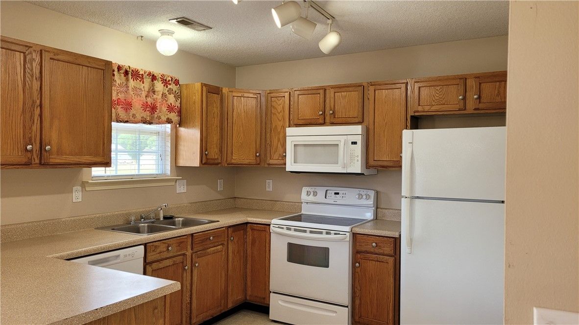 Property image 3 at 111 Turkey Trot Road, Williamston, SC 29697