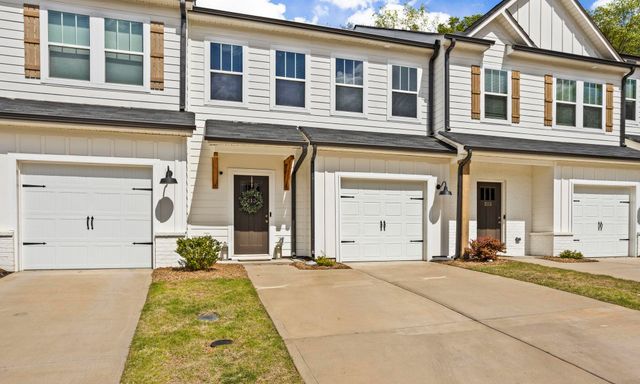213 Broad Banyan Court
