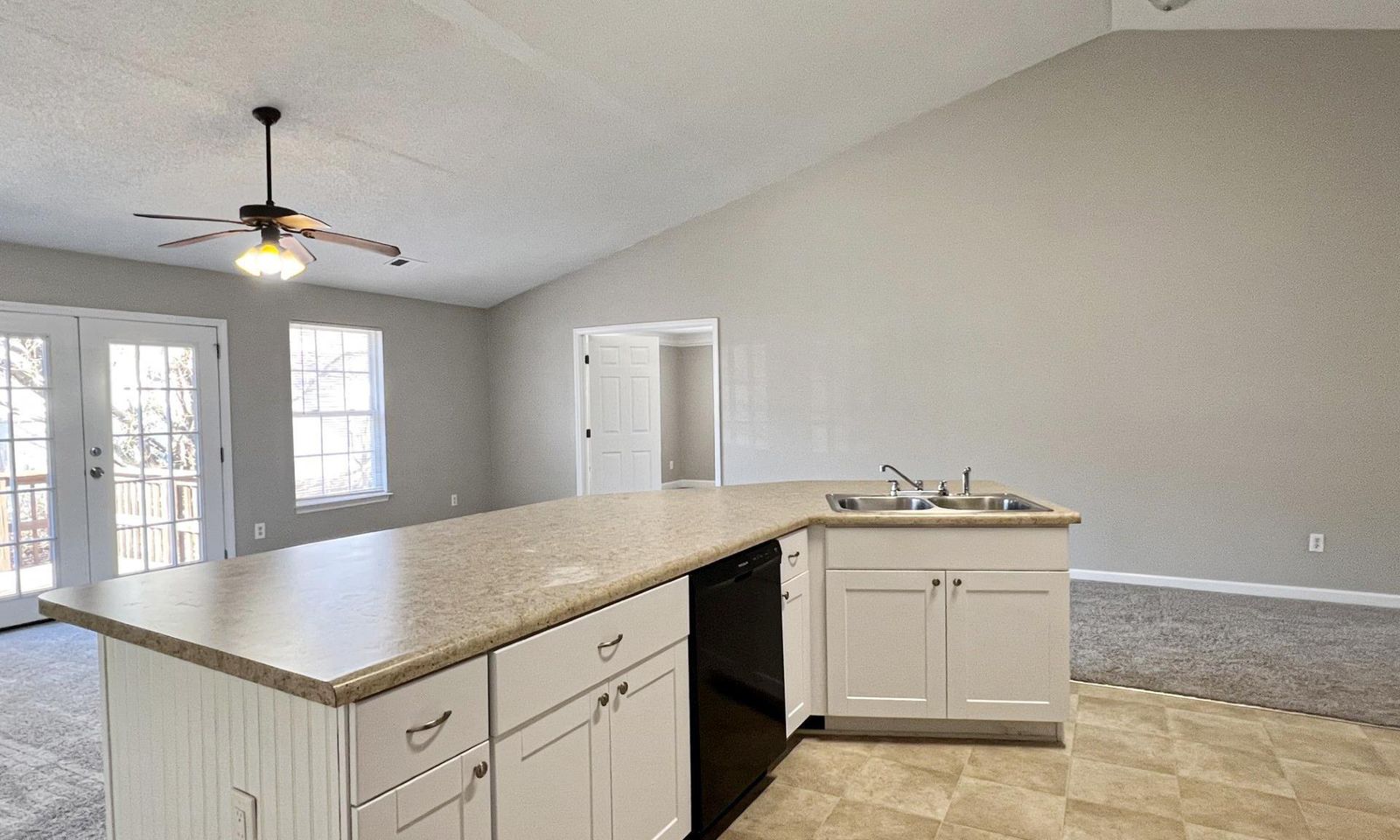 Property image 5 at 1 Fishing Run Court, Taylors, SC 29687
