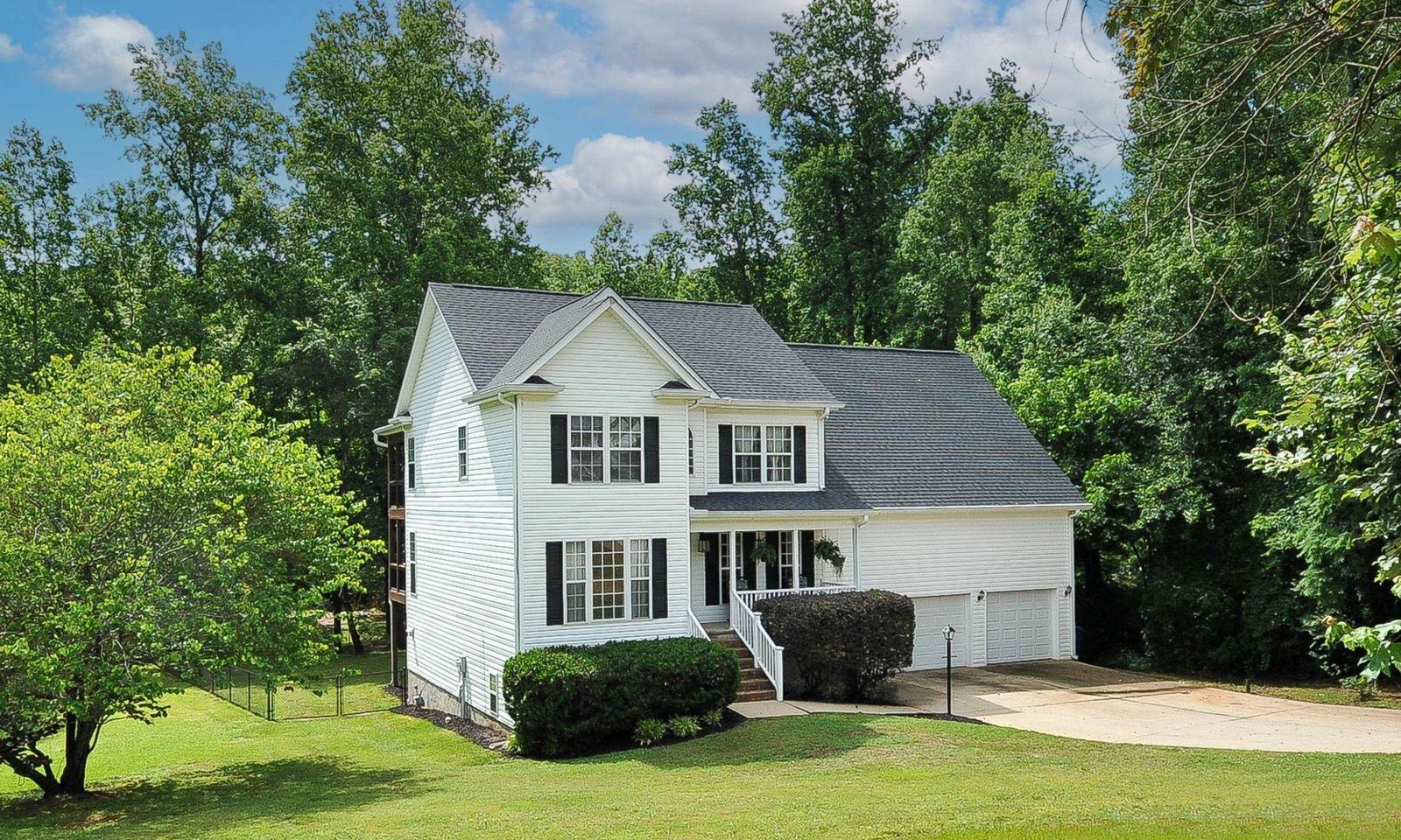 Property image 2 at 318 Sandra Lane, Woodruff, SC 29388