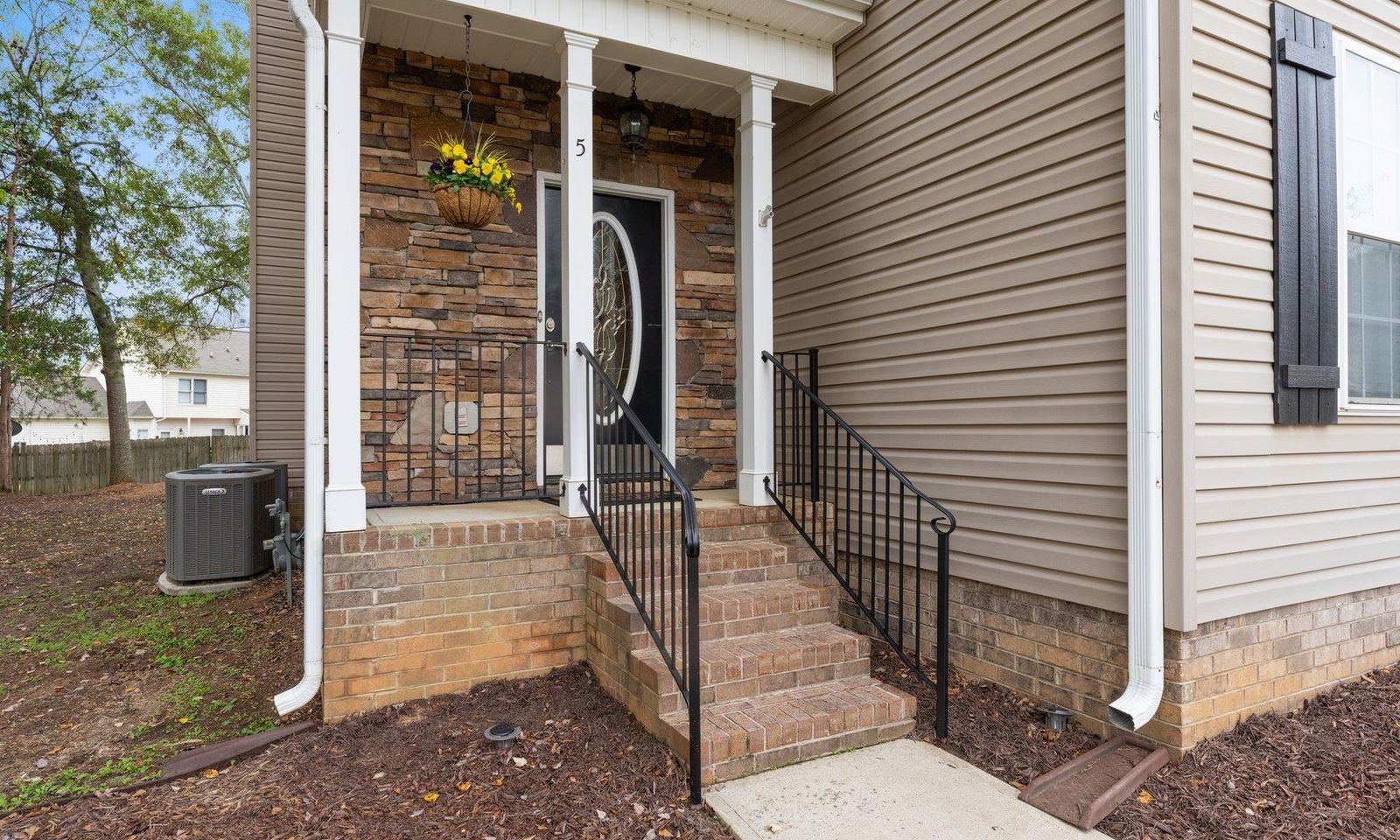 Property image 3 at 5 Manorwood Court, Simpsonville, SC 29681