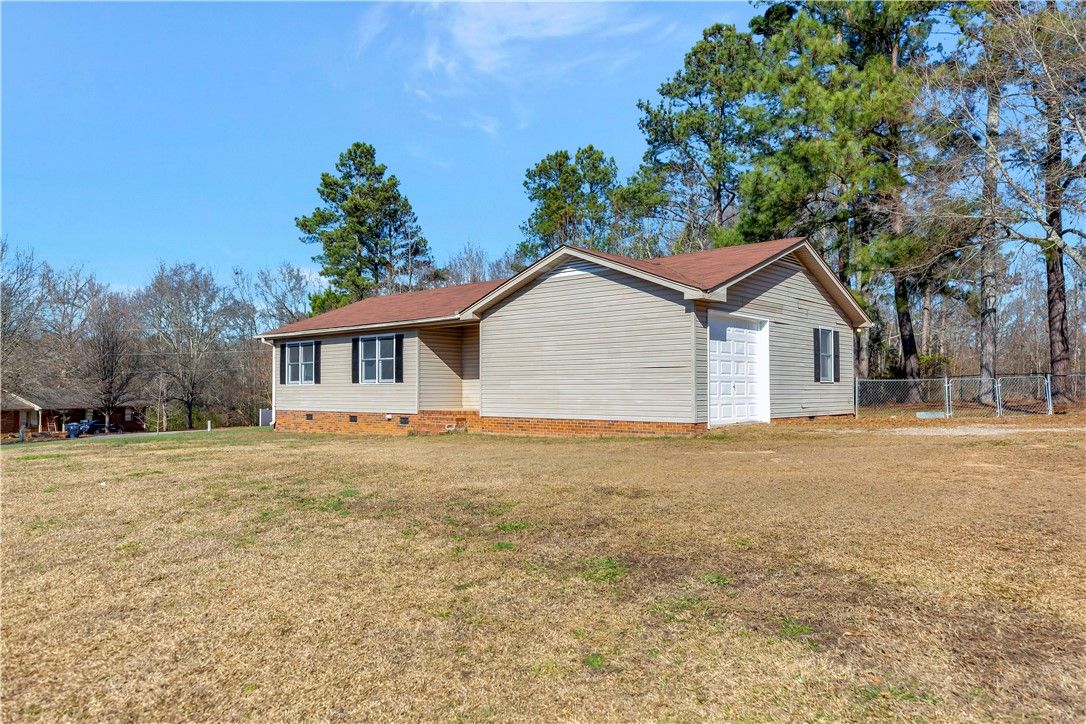 Property image 2 at 1038 Windmill Trail, Anderson, SC 29626