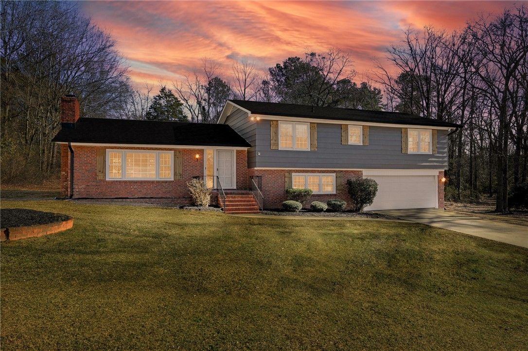 Property image 1 at 109 King Arthur Drive, Anderson, SC 29621