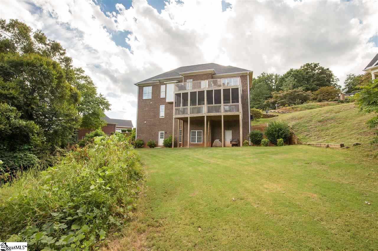 Property image 3 at 9 Belle Terre Court, Greenville, SC 29609