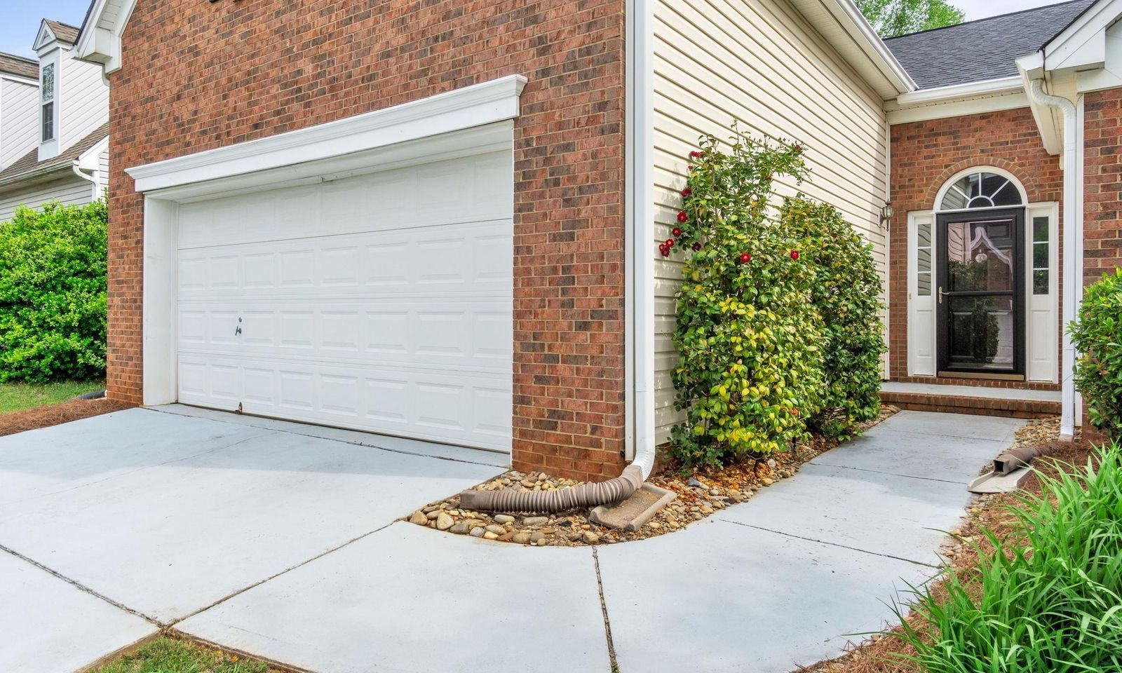 Property image 2 at 17 Smokehouse Drive, Simpsonville, SC 29681