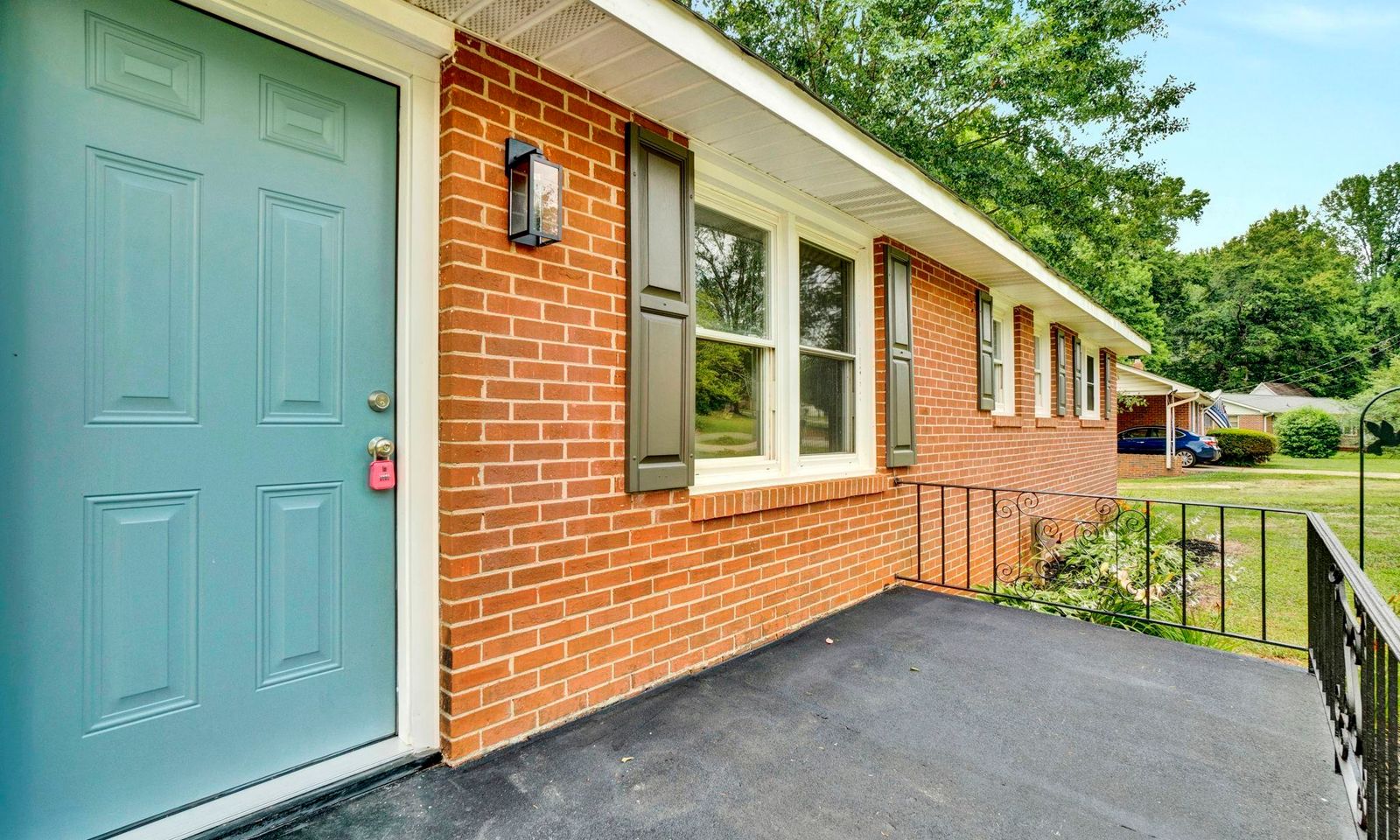 Property image 2 at 5 W Sable Court, Greenville, SC 29617