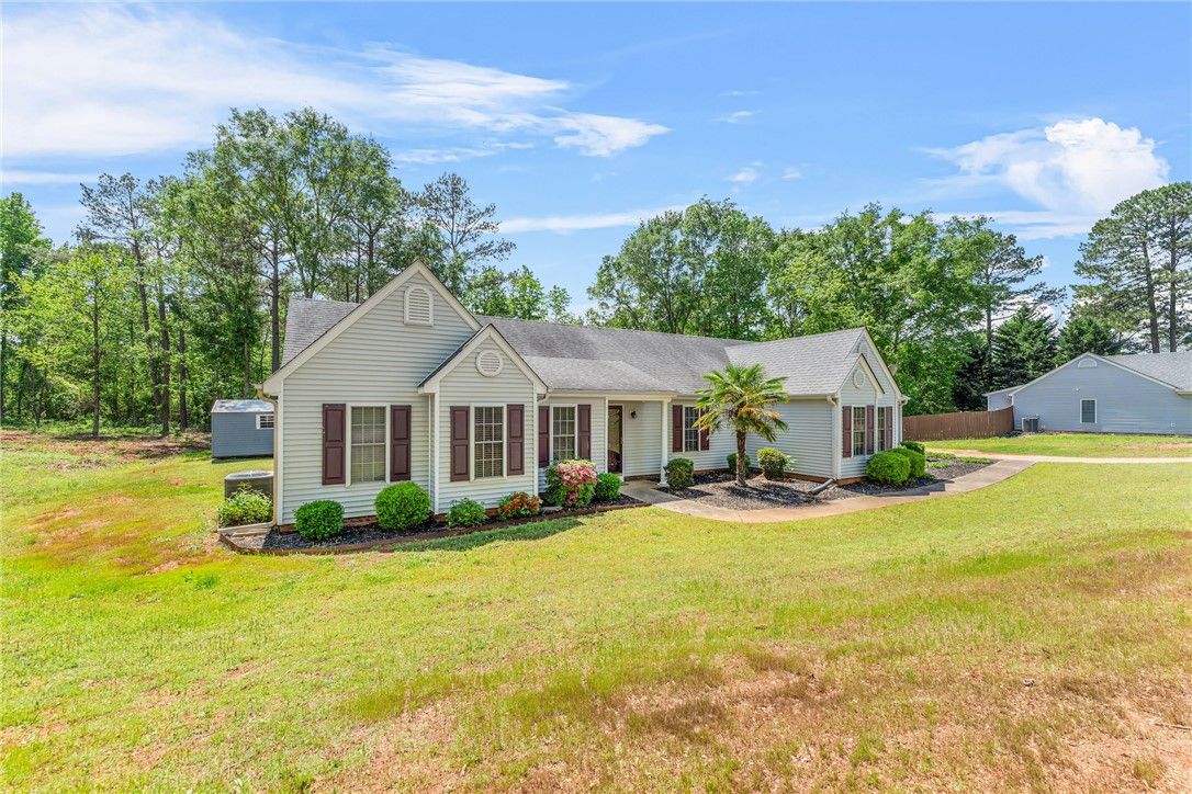 Property image 2 at 112 Bertha Drive, Anderson, SC 29625