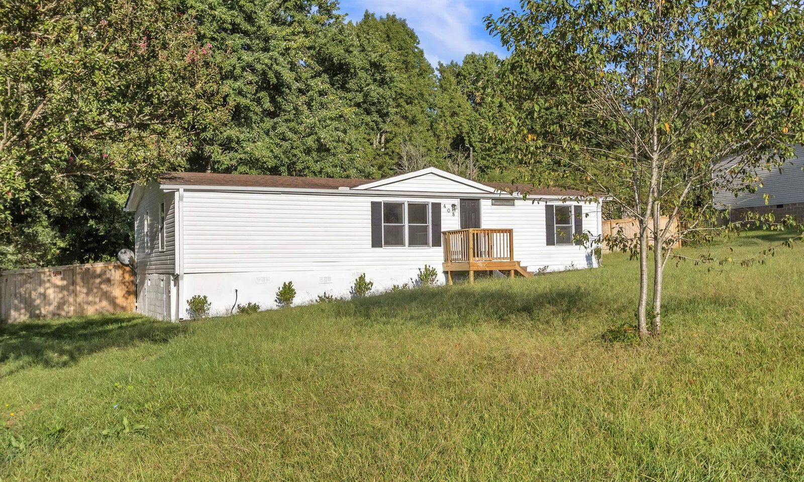 Property image 2 at 408 Clear Dawn Drive, Easley, SC 29640
