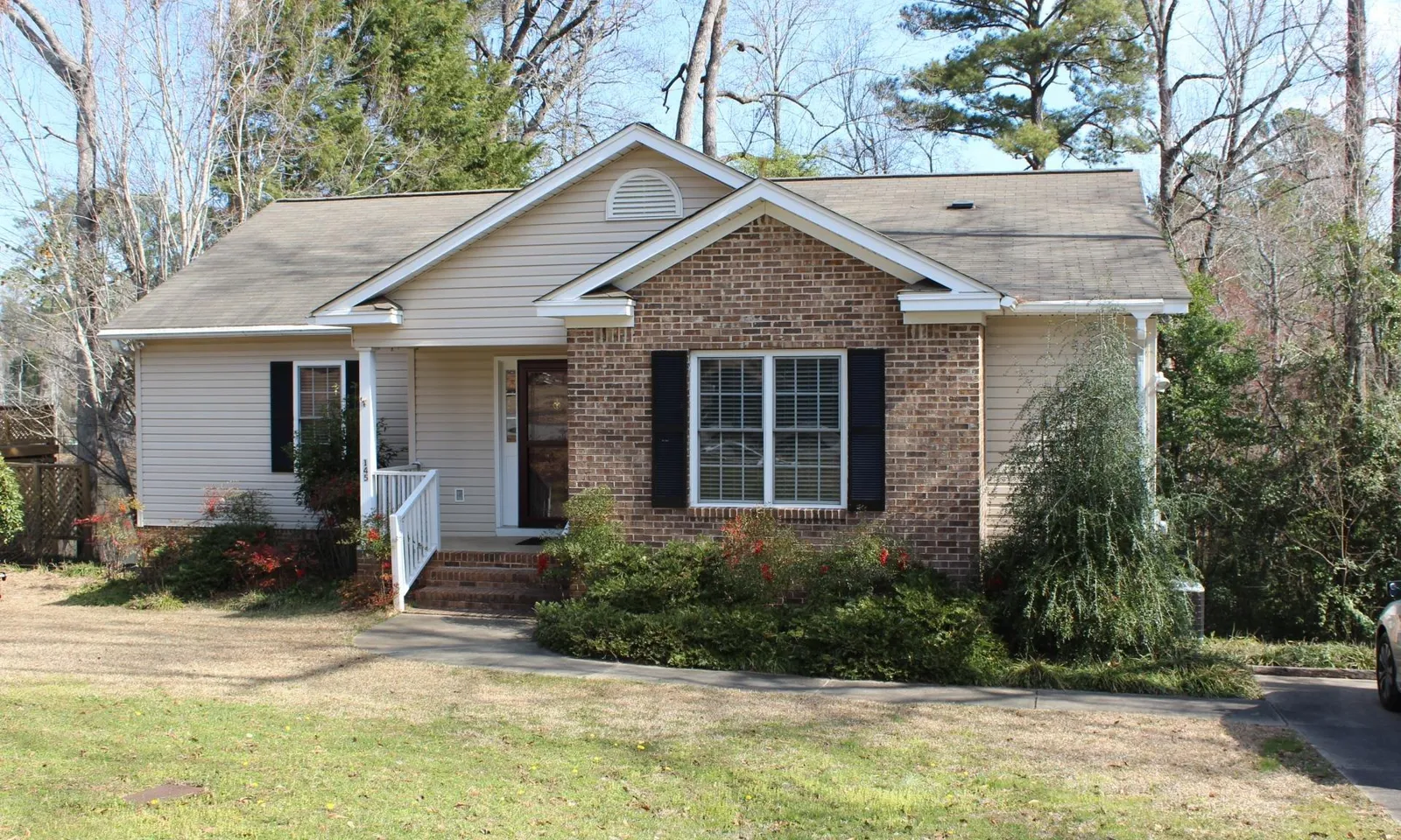 Spring Lake, Lexington Community
