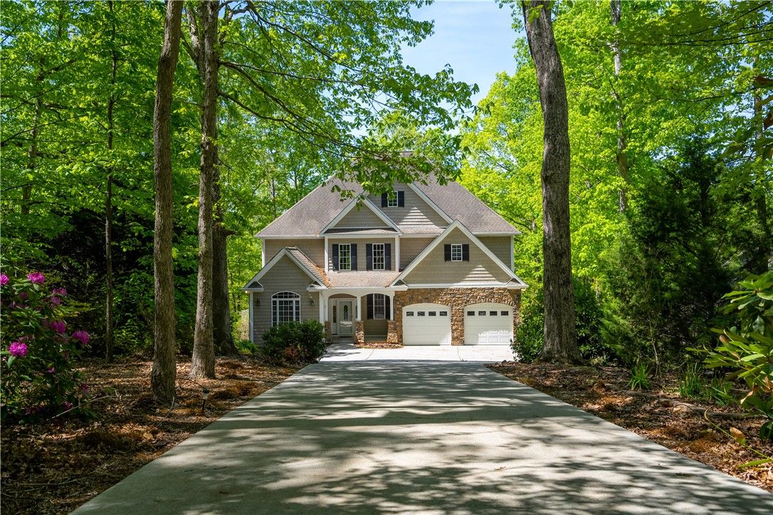 Main image of property at 1011 Arrowhead Point, Anderson, SC 29625