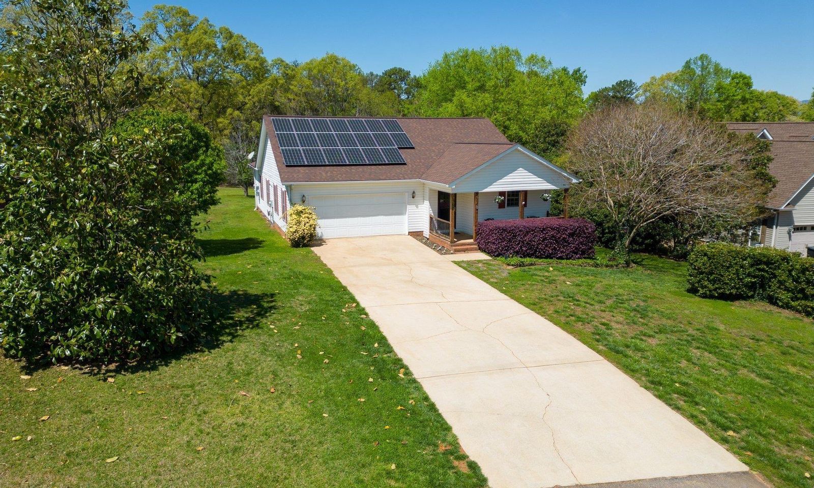 Property image 2 at 27 Raynes Court, Taylors, SC 29687