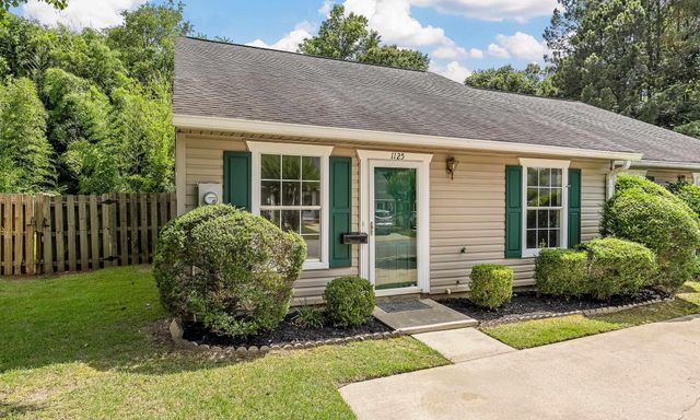1125 Webber Way