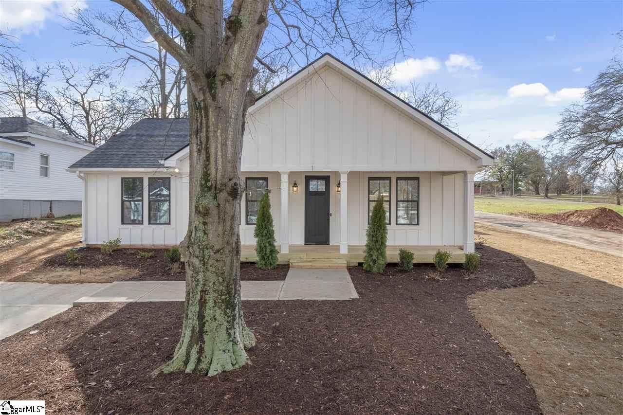 Property image 1 at 1 C Street, Greenville, SC 29611
