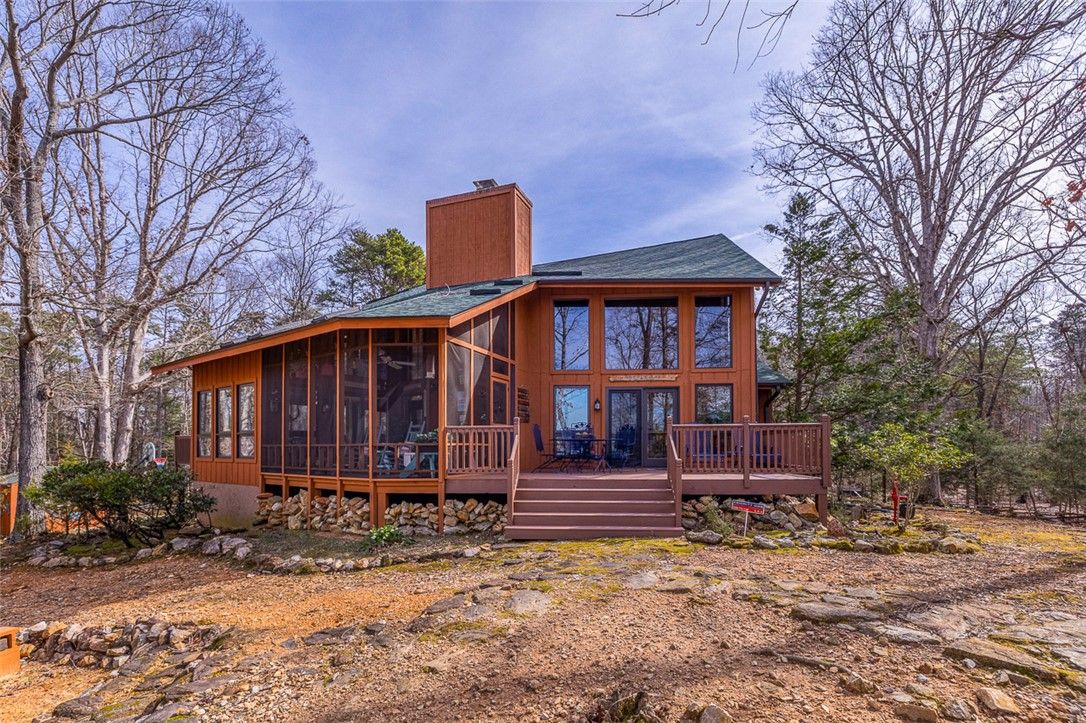 Main image of property at 420 Peninsula Drive, Anderson, SC 29626