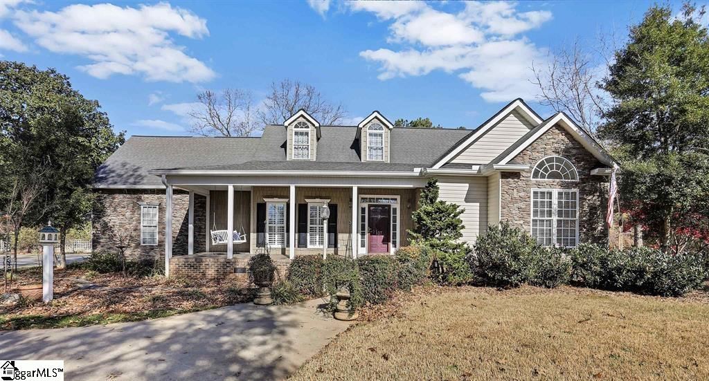 Property image 1 at 107 Saint Lukes Circle, Easley, SC 29642