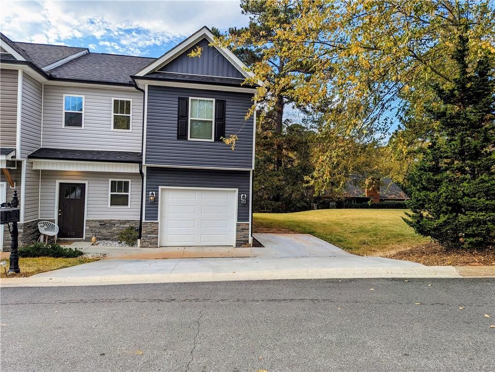 Property image 1 at 102 Ventura Street, Anderson, SC 29621