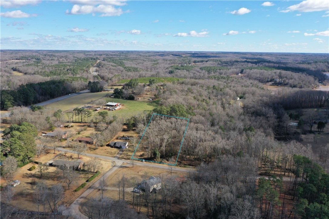 Main image of property at 109 King Arthur Dr Drive, Anderson, SC 29621
