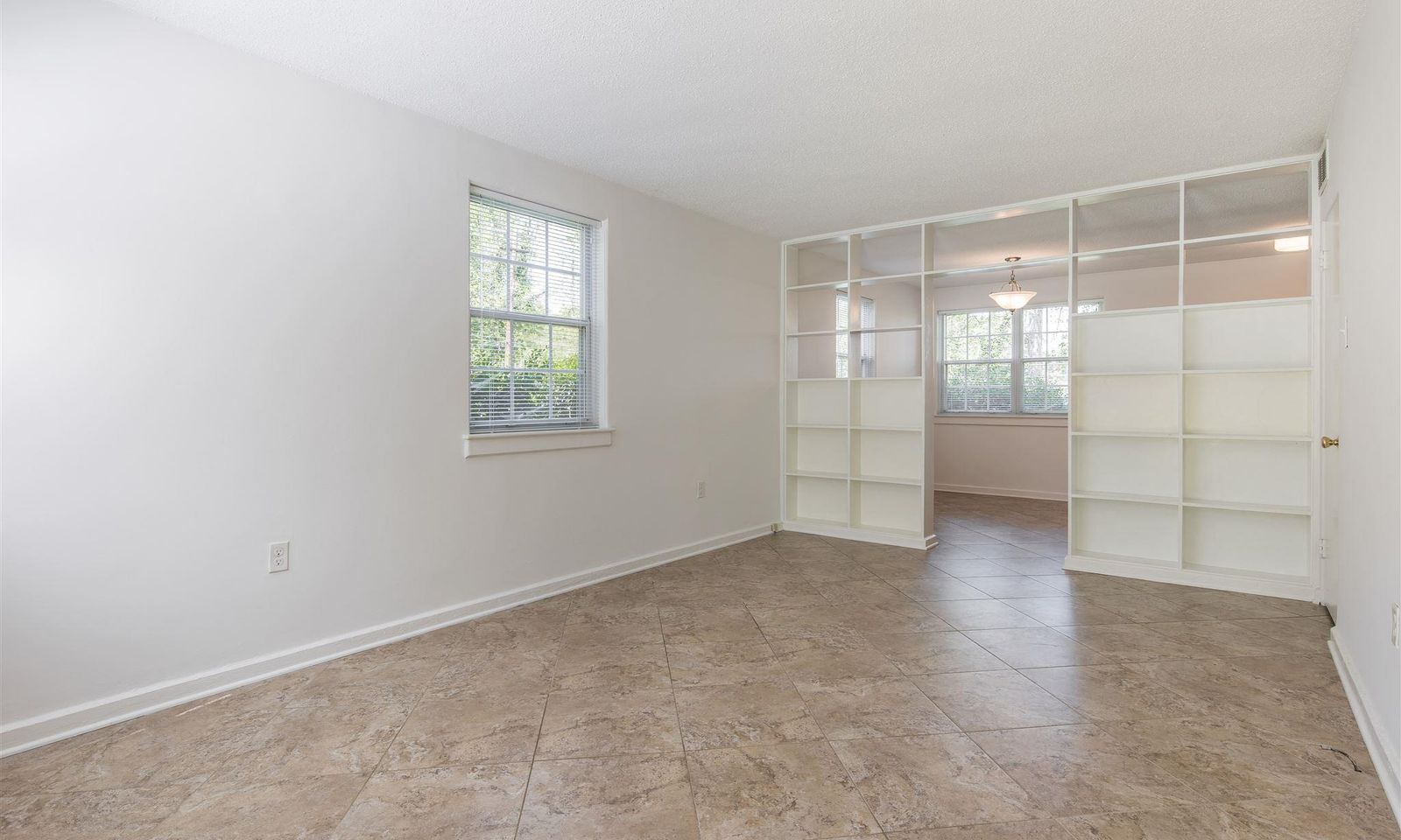 Property image 2 at 29 Faris Circle, Greenville, SC 29605
