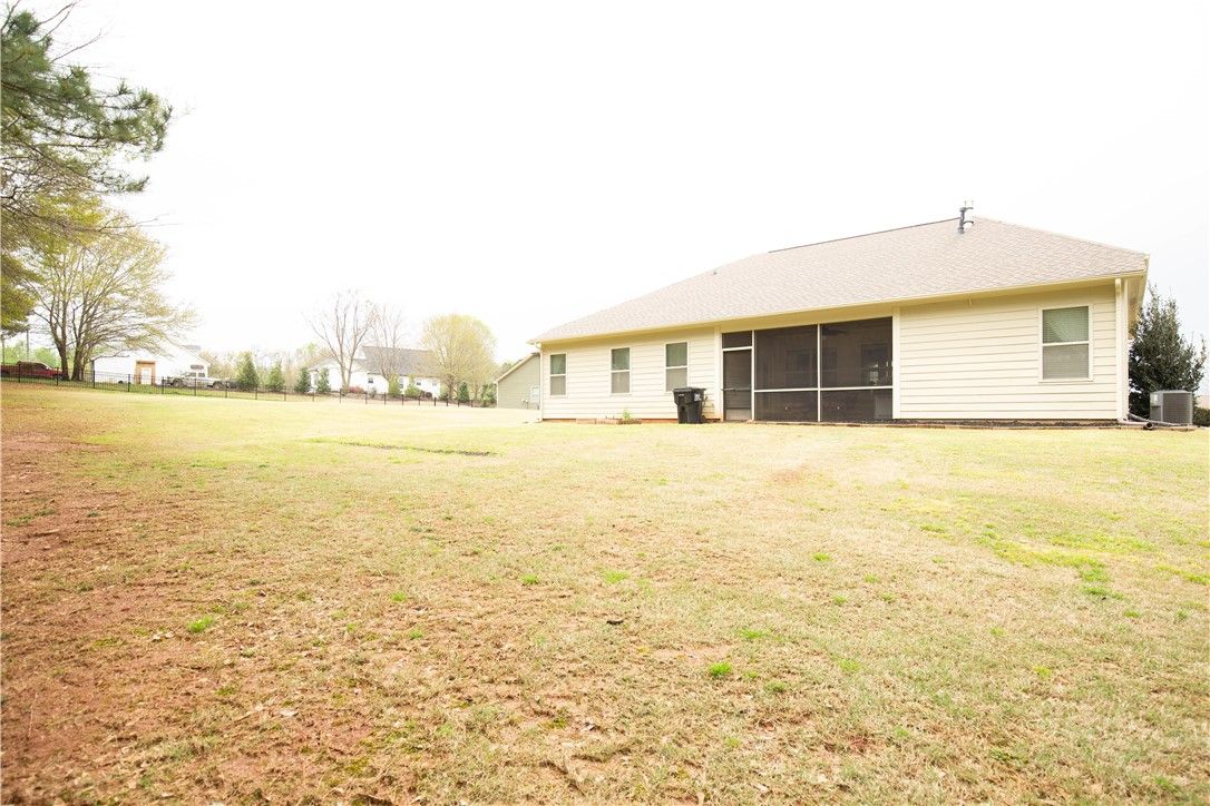 Property image 4 at 204 Meadows Edge Court, Anderson, SC 29621