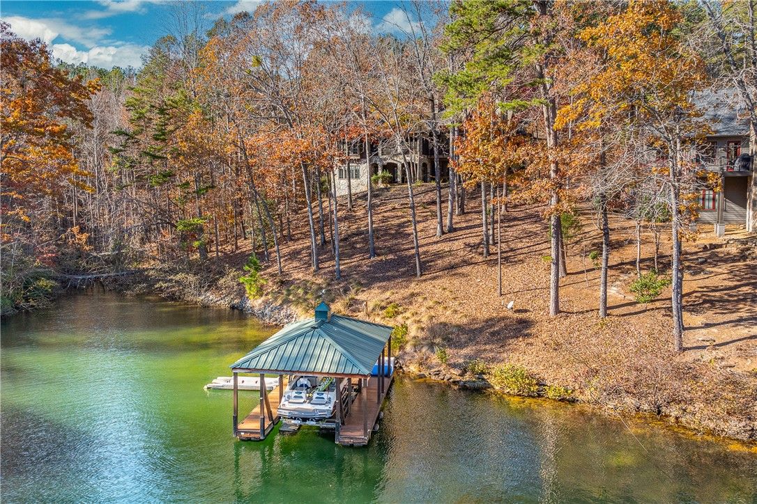 Property image 3 at 636 Pine Harbor Way, Salem, SC 29676