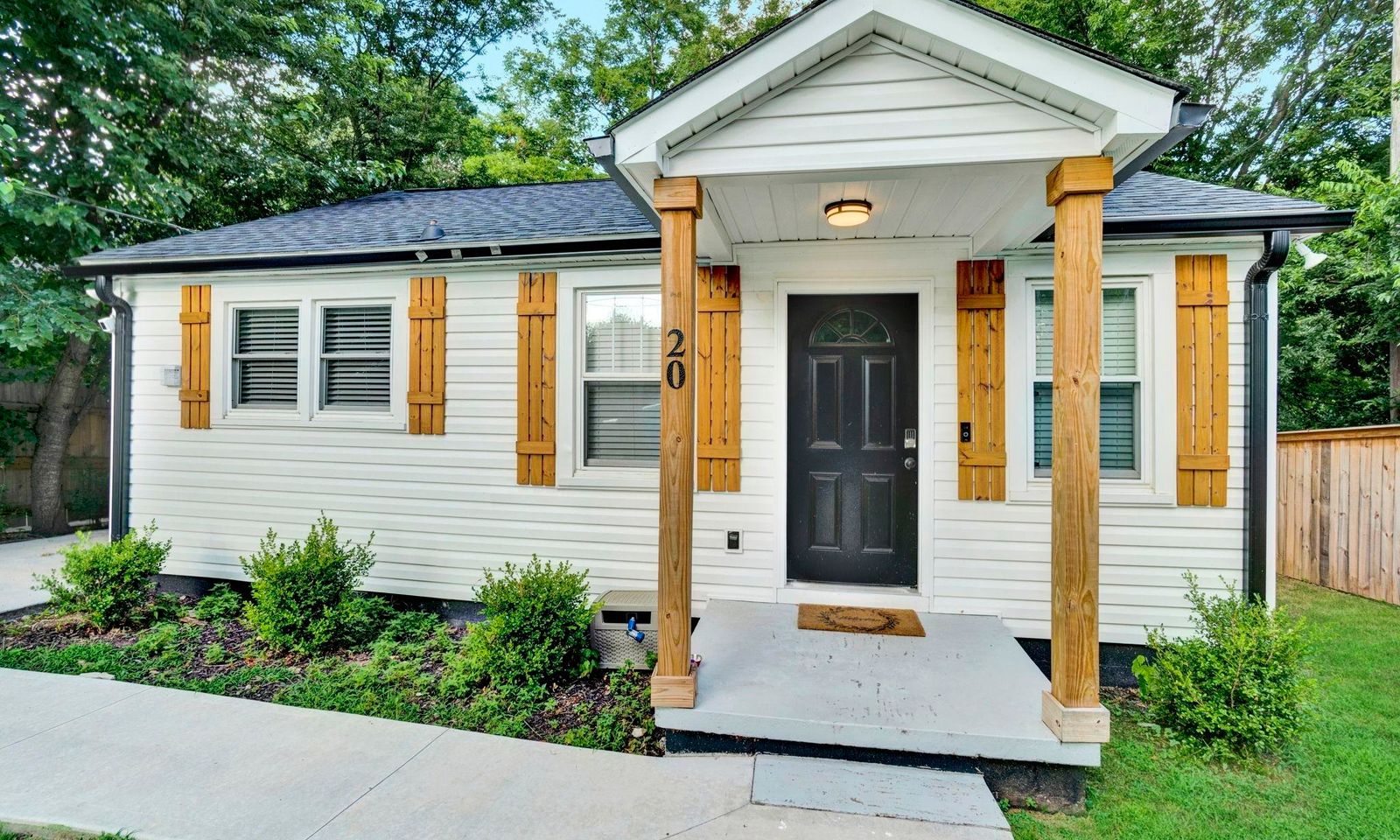 Property image 2 at 20 Santuck Street, Greenville, SC 29611