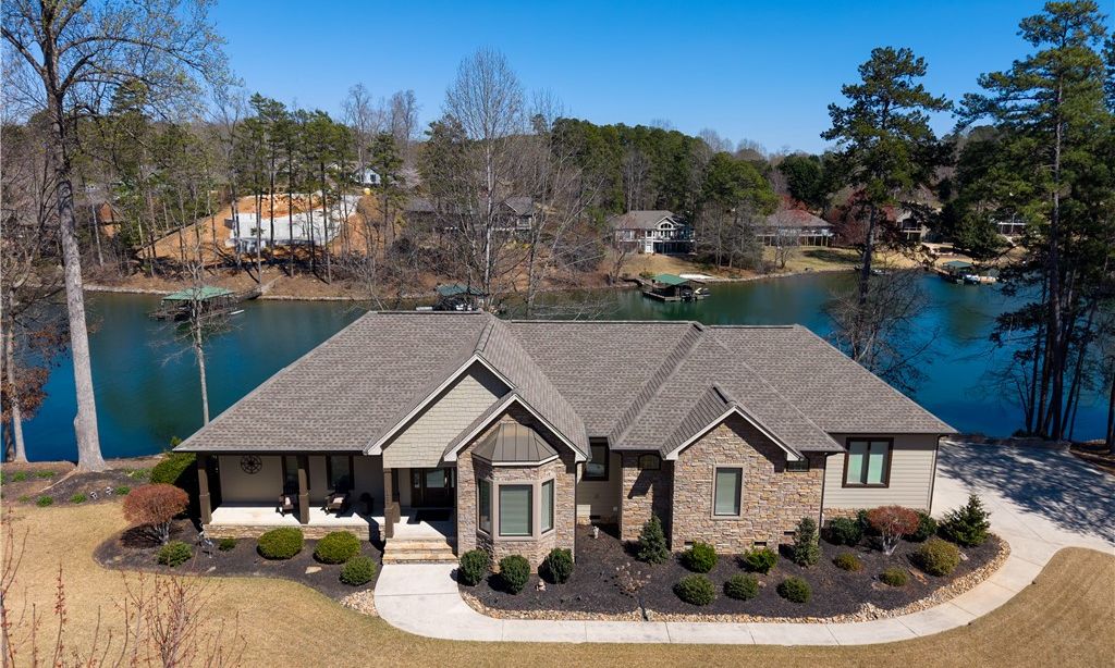 122 Shelter Cove Drive