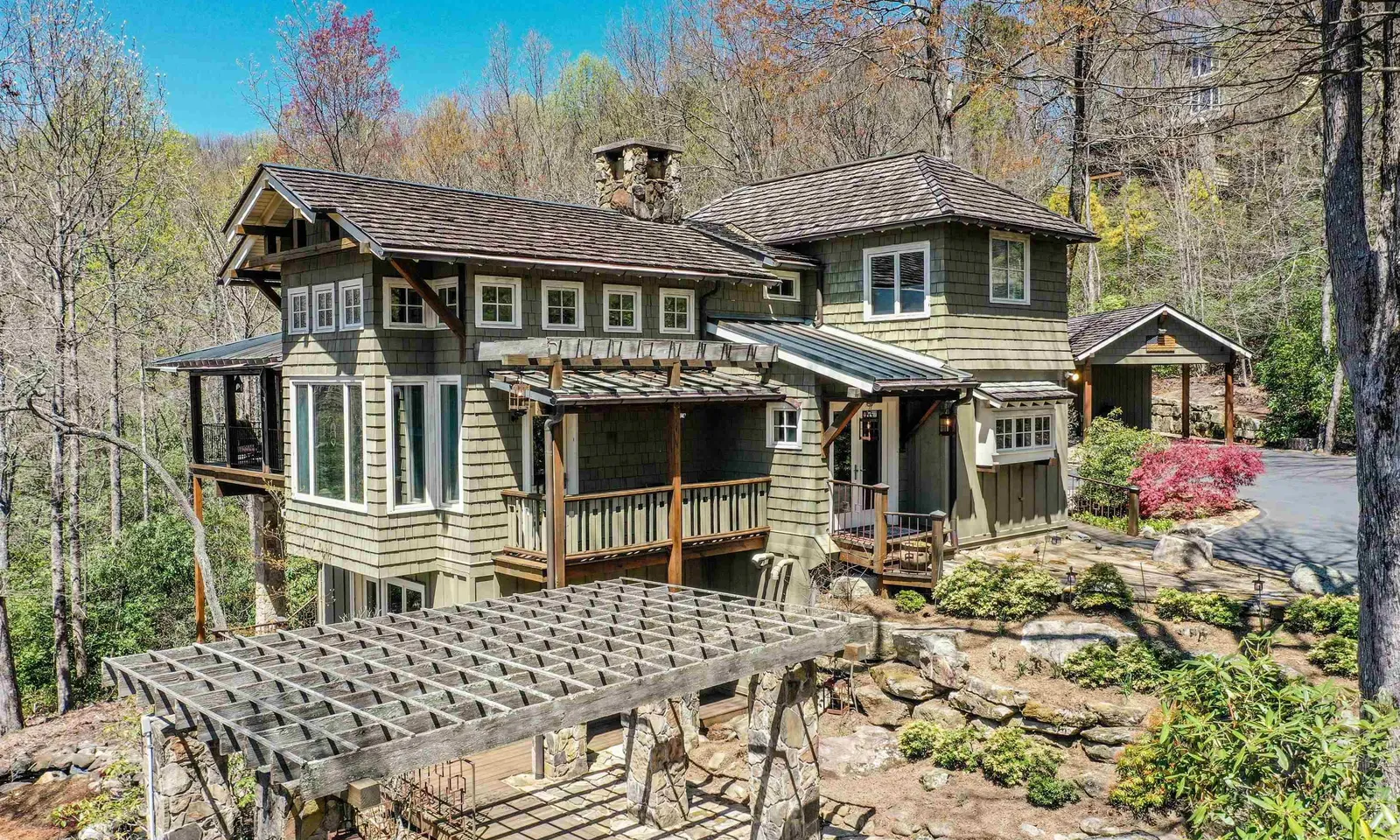 Cliff Ridge at Caesars Head, Cleveland Community