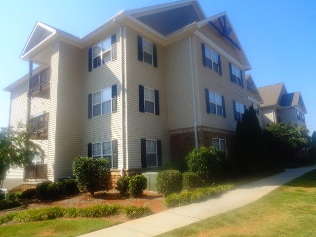 Main image of property at 315 Lookover Drive, Anderson, SC 29621