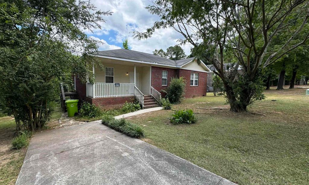 821 Aaron Drive