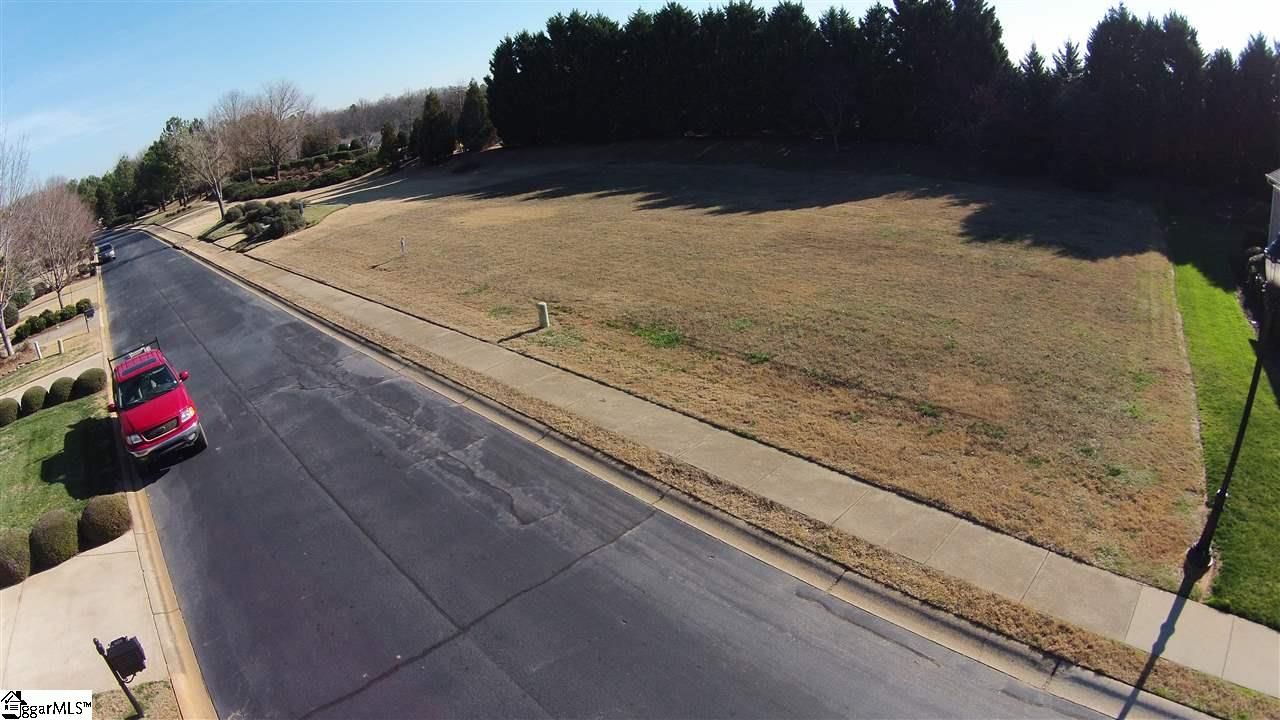 Main image of property at 409 Kingsgate Court, Simpsonville, SC 29681