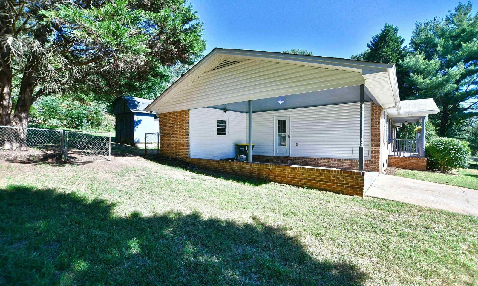 Property image 3 at 115 Bentwood Drive, Piedmont, SC 29673