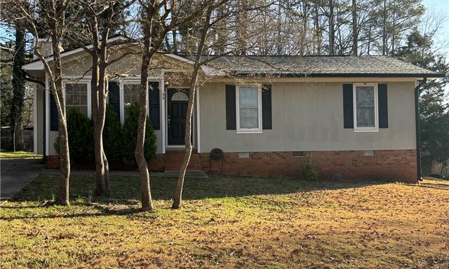 133 Evergreen Court
