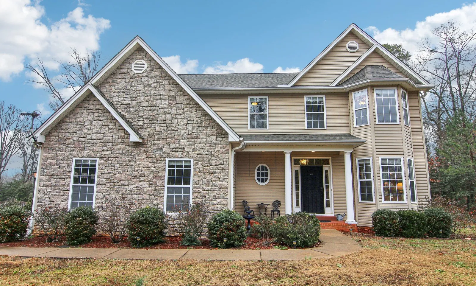 Woodlake, Spartanburg Community