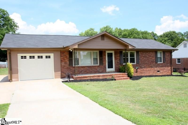 Property image 3 at 1 Live Oak Way, Taylors, SC 29687