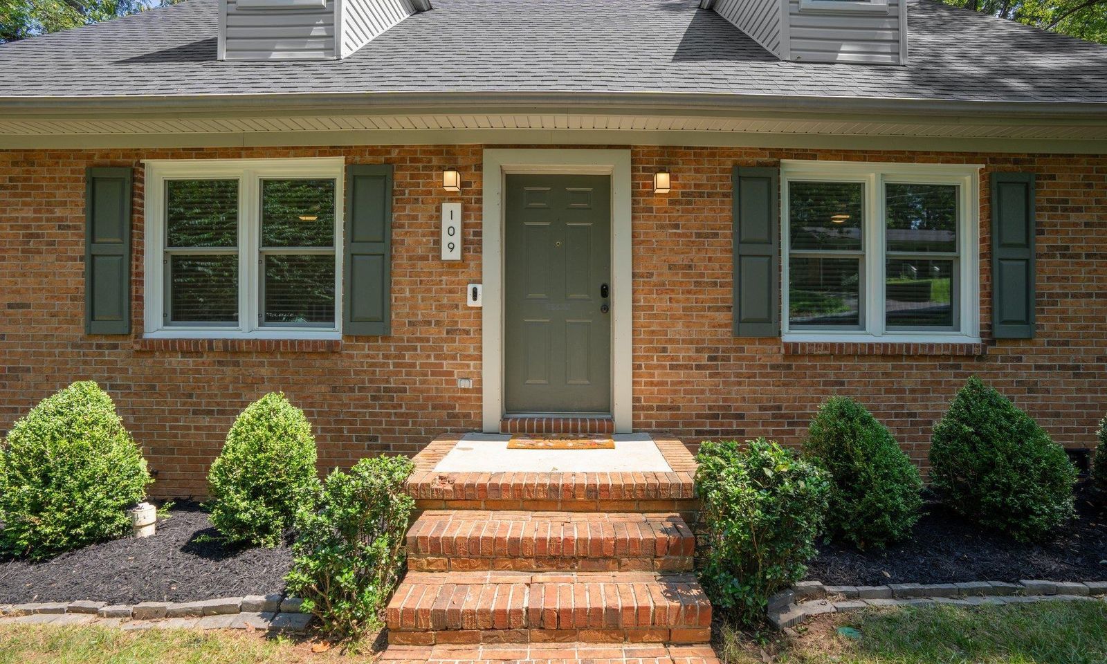Property image 2 at 109 Scarlett Street, Greenville, SC 29607