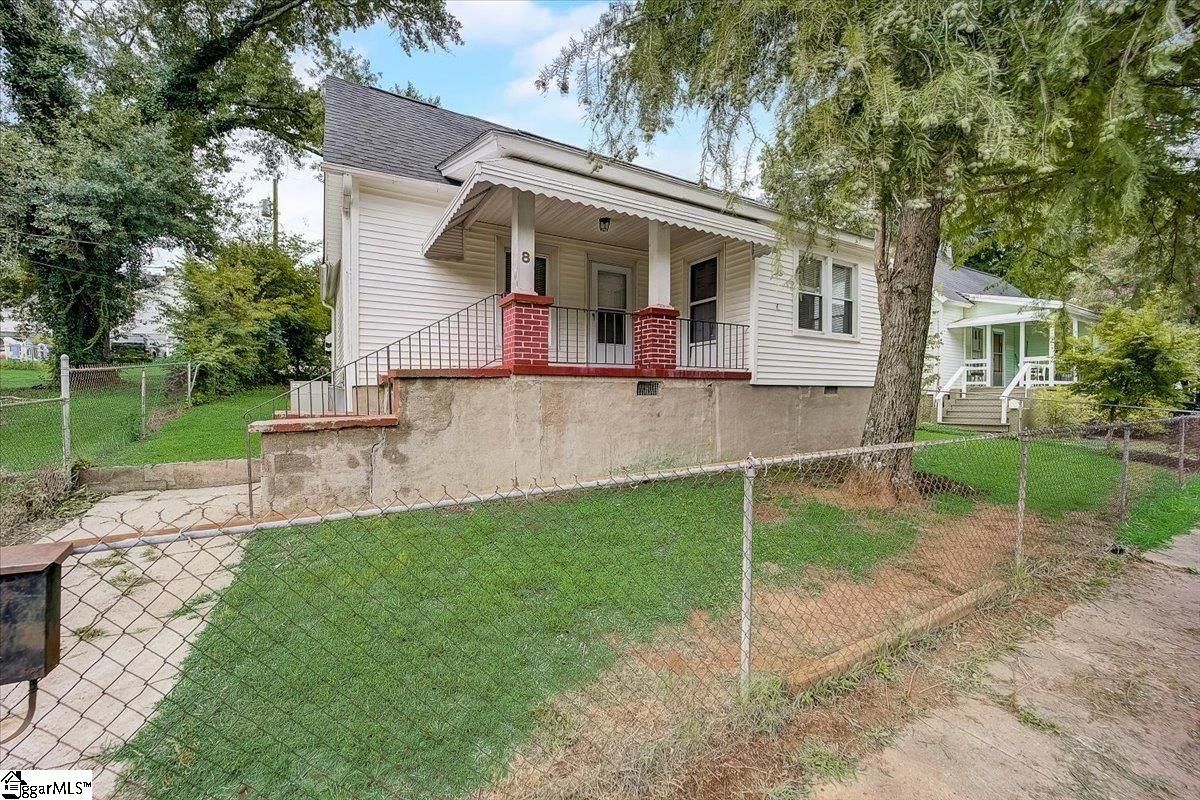 Main image of property at 8 Cardwell Street, Greenville, SC 29605