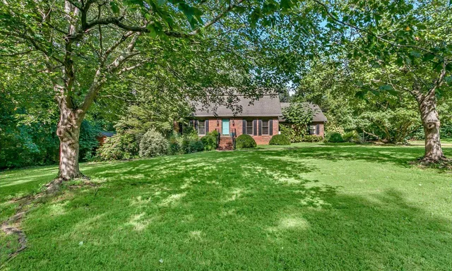 183 Ridgewood Drive
