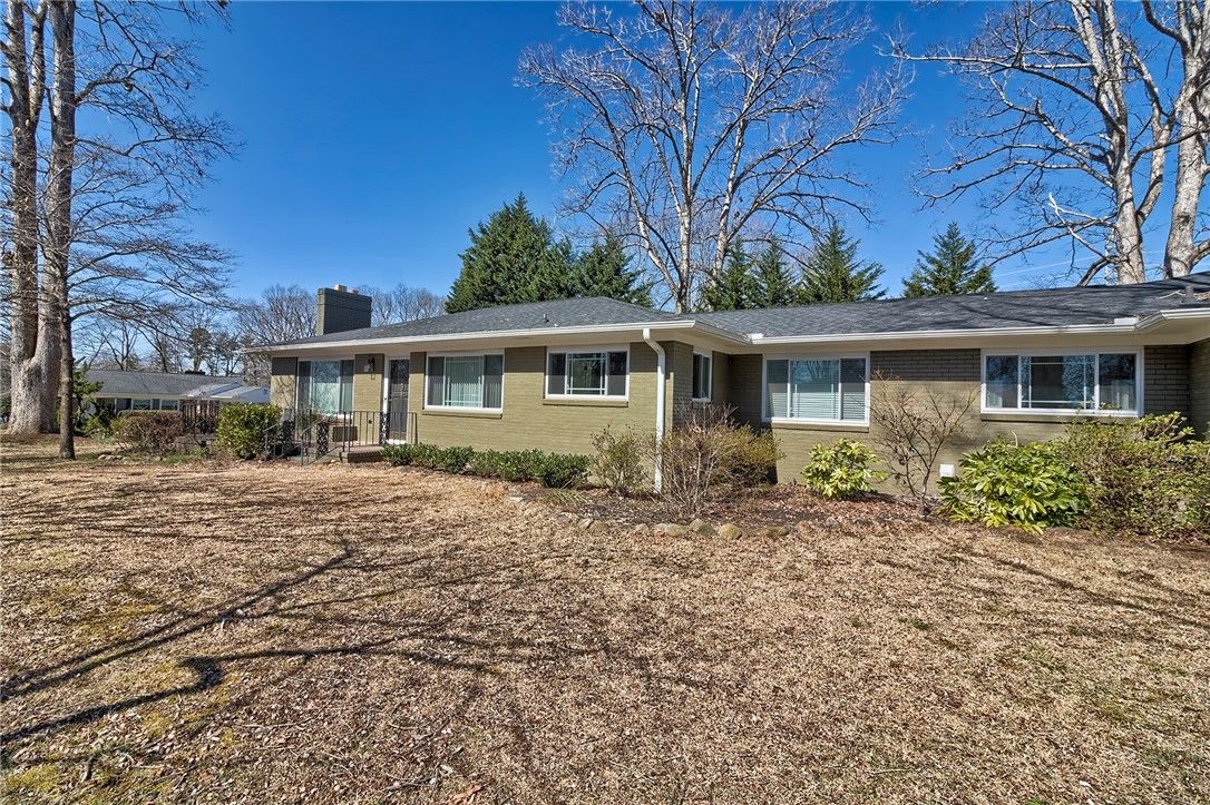 Property image 4 at 201 Oakfield Avenue, Easley, SC 29640