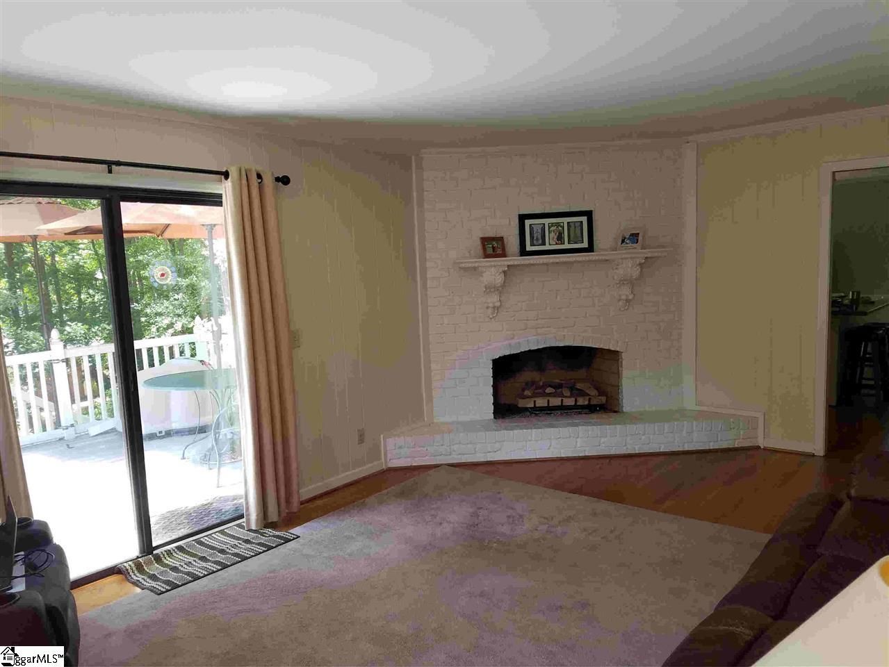 Property image 3 at 212 Oakwood Court, Greenville, SC 29607
