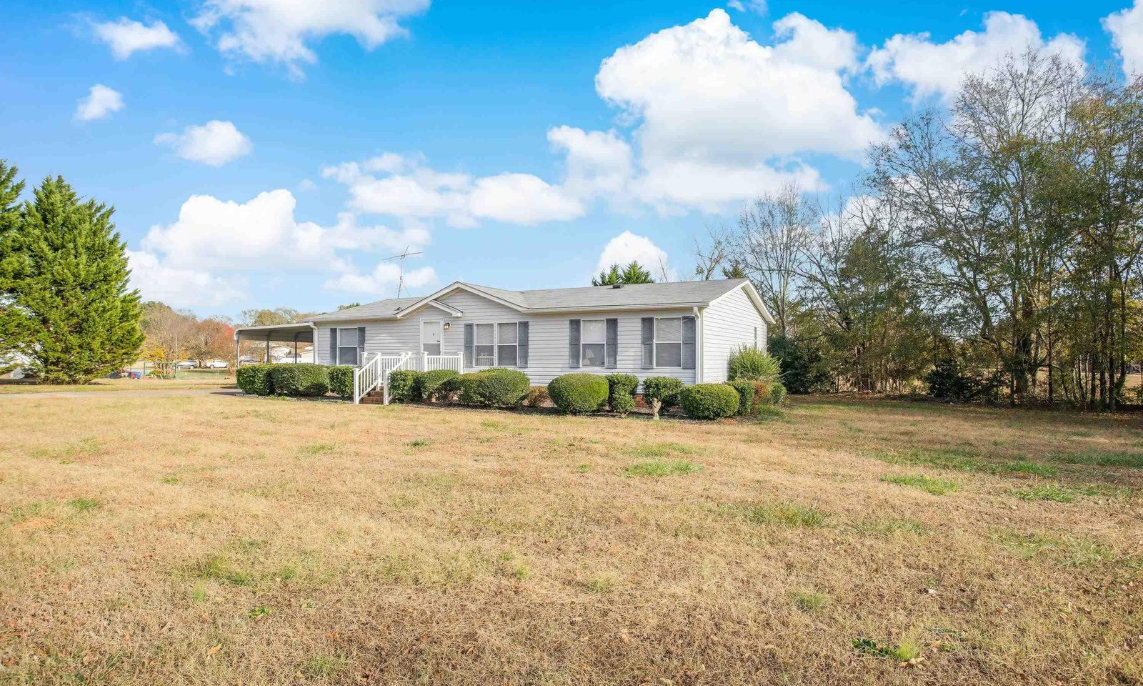 Property image 2 at 203 Reedy Fork Road, Greenville, SC 29605