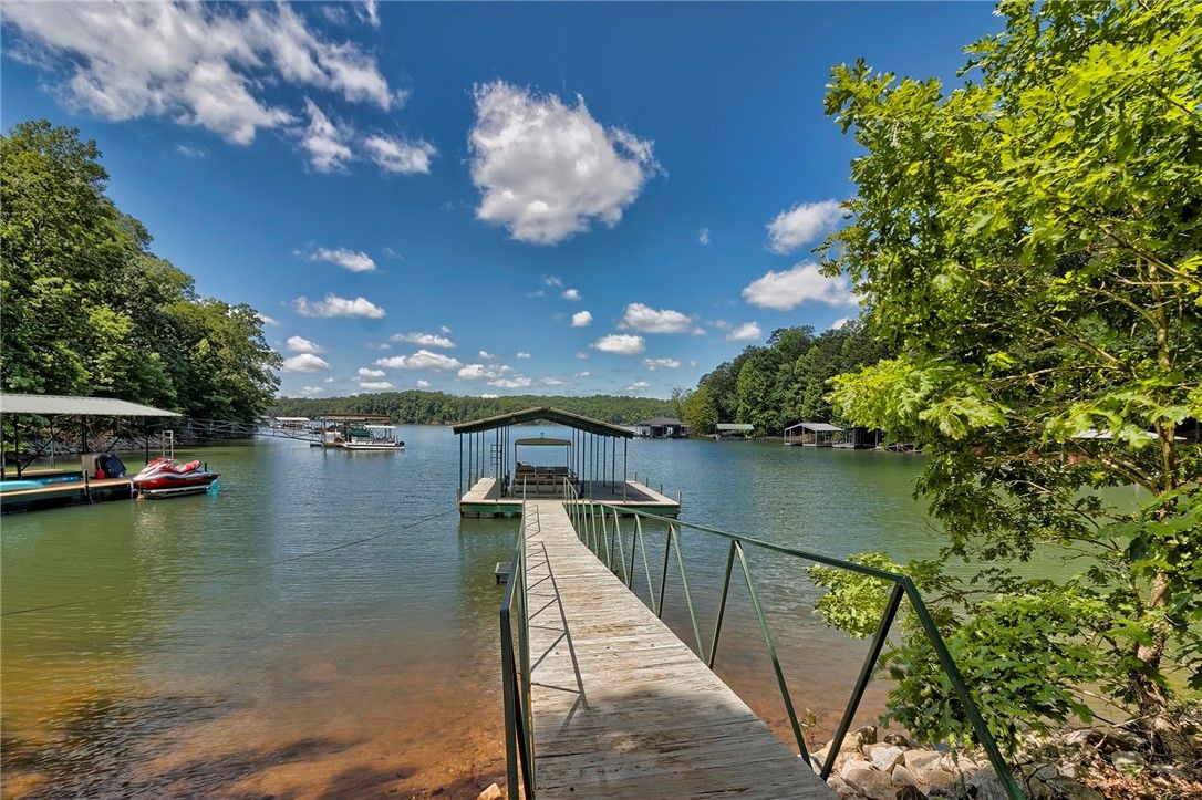 Property image 2 at 116 Warpaint Lane, Westminster, SC 29693