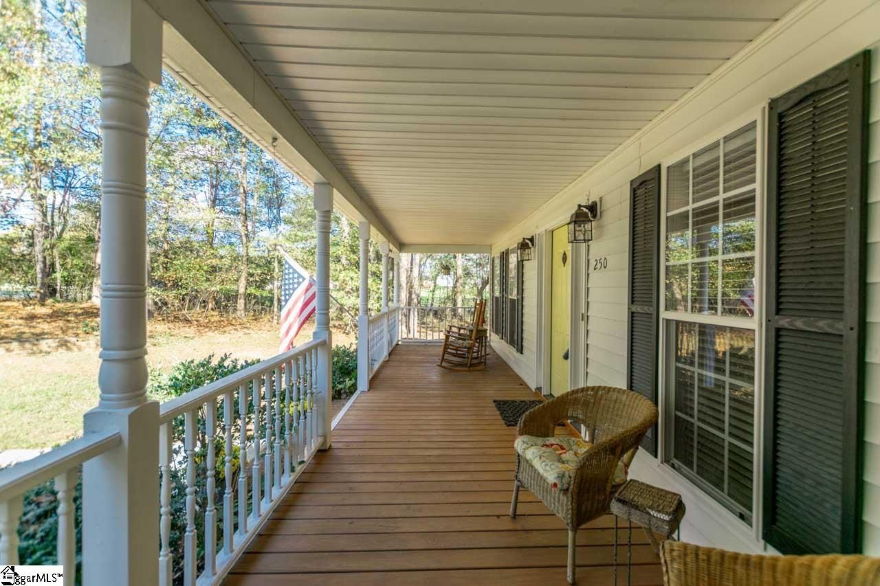 Property image 2 at 250 Shannon Lake Circle, Greenville, SC 29615