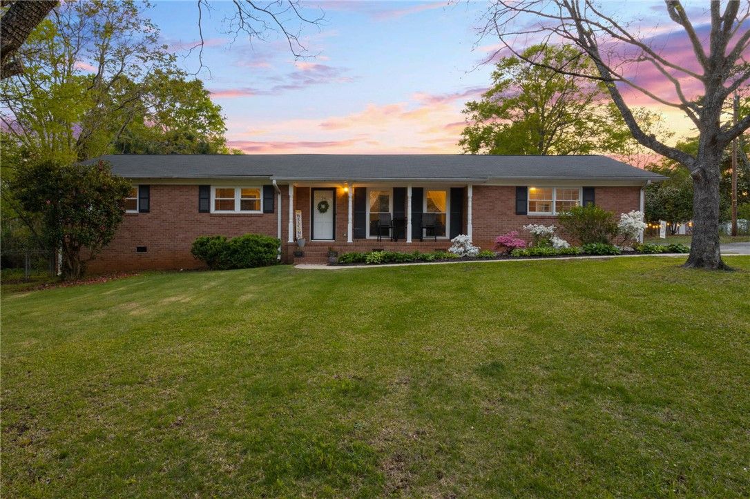 Main image of property at 26 PINE RIDGE Drive, Greenville, SC 29605