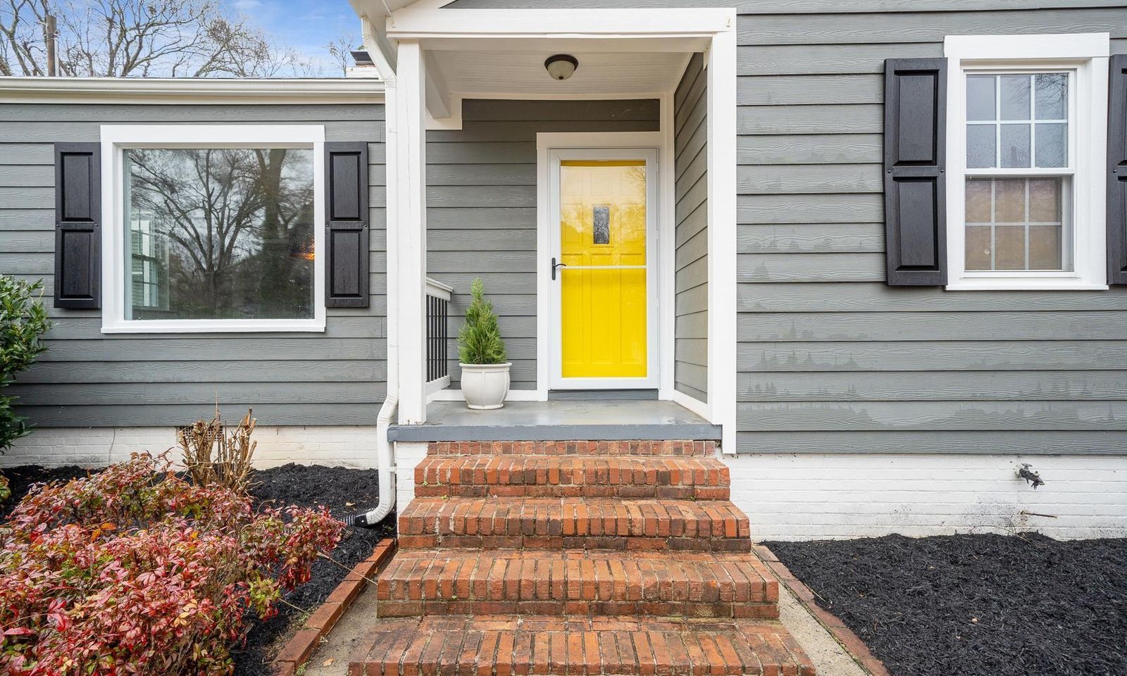 Property image 3 at 140 Batesview Drive, Greenville, SC 29607