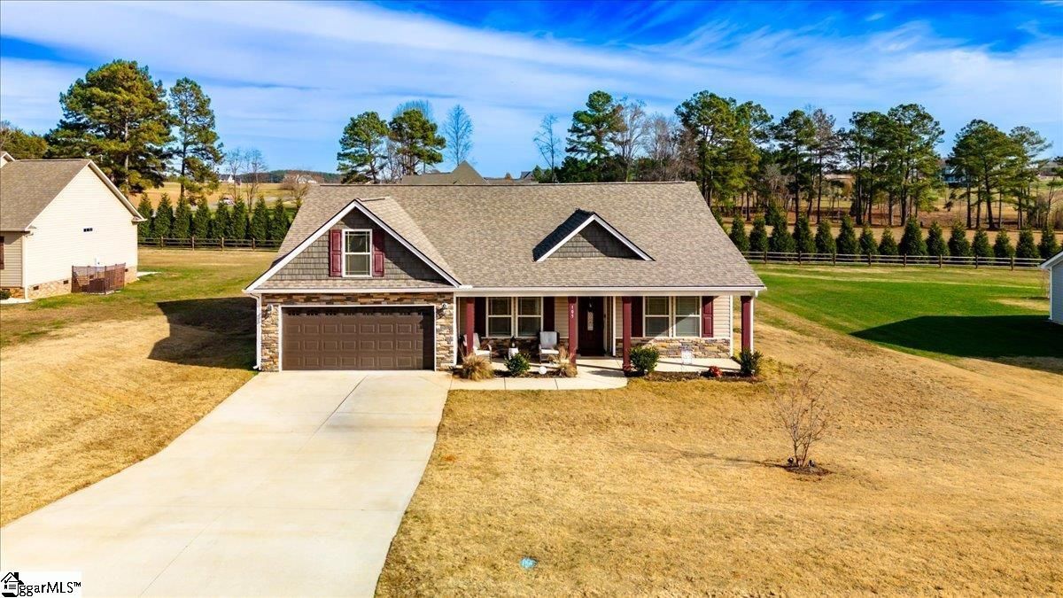 Property image 3 at 105 Meadow Lake Drive, Cowpens, SC 29330