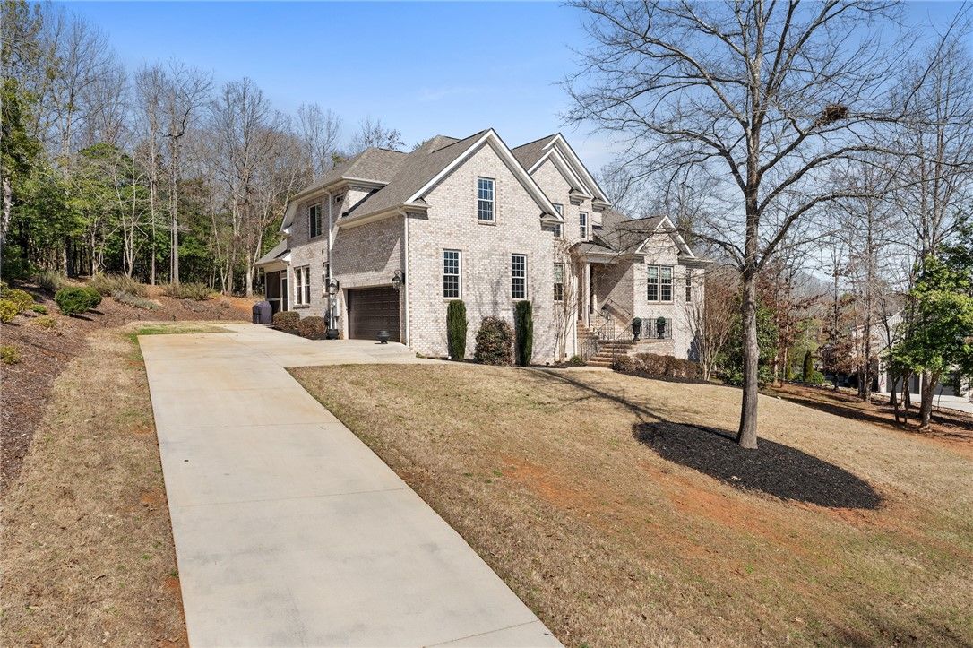 Property image 3 at 222 Ansonborough, Belton, SC 29627